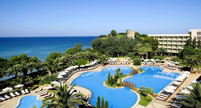 Airport transfers - shuttle transport service TAXI to Sani Beach Resort Transferis24.com provide transport service. Book your privat transfer or TAXI from/to Airport SKG. best shuttle service in Greece